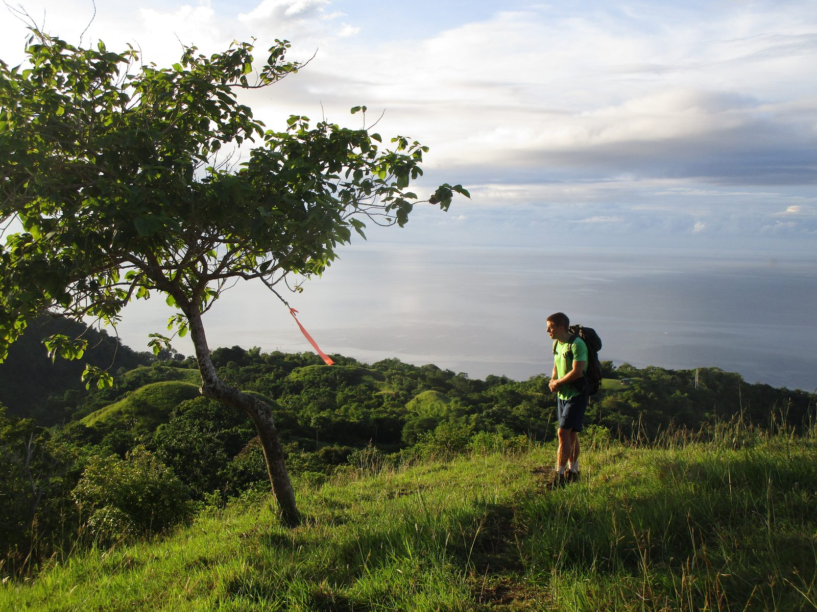 Hiking Mt Katinduay